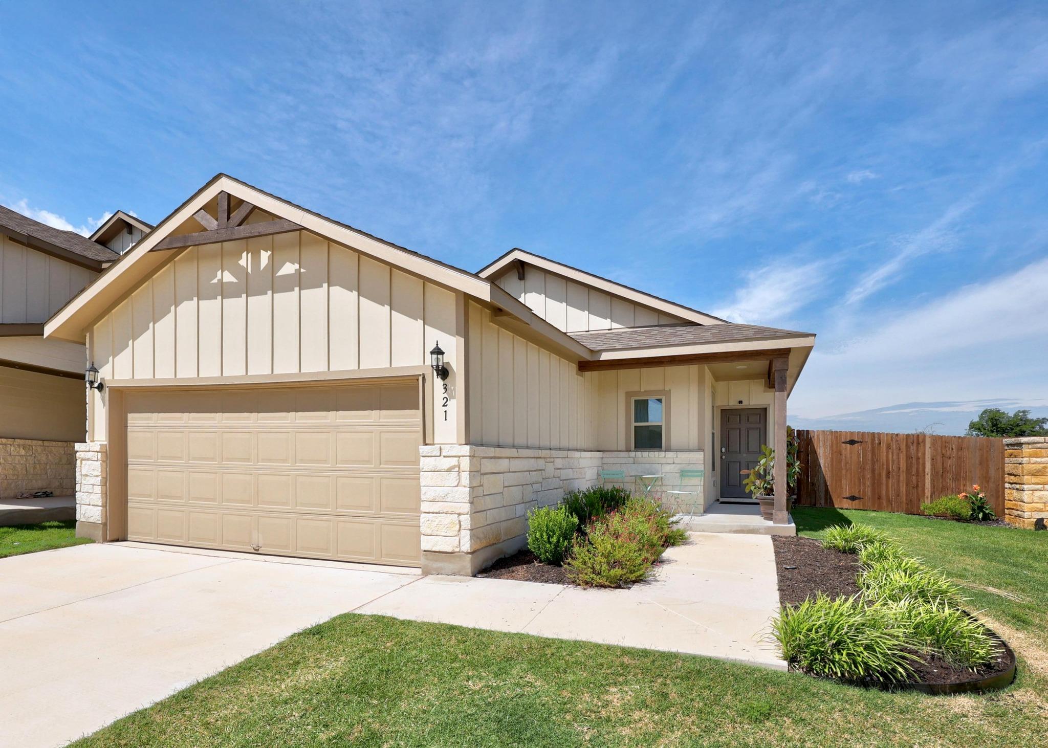 321 Bella Luna Way, Liberty Hill, TX 78642