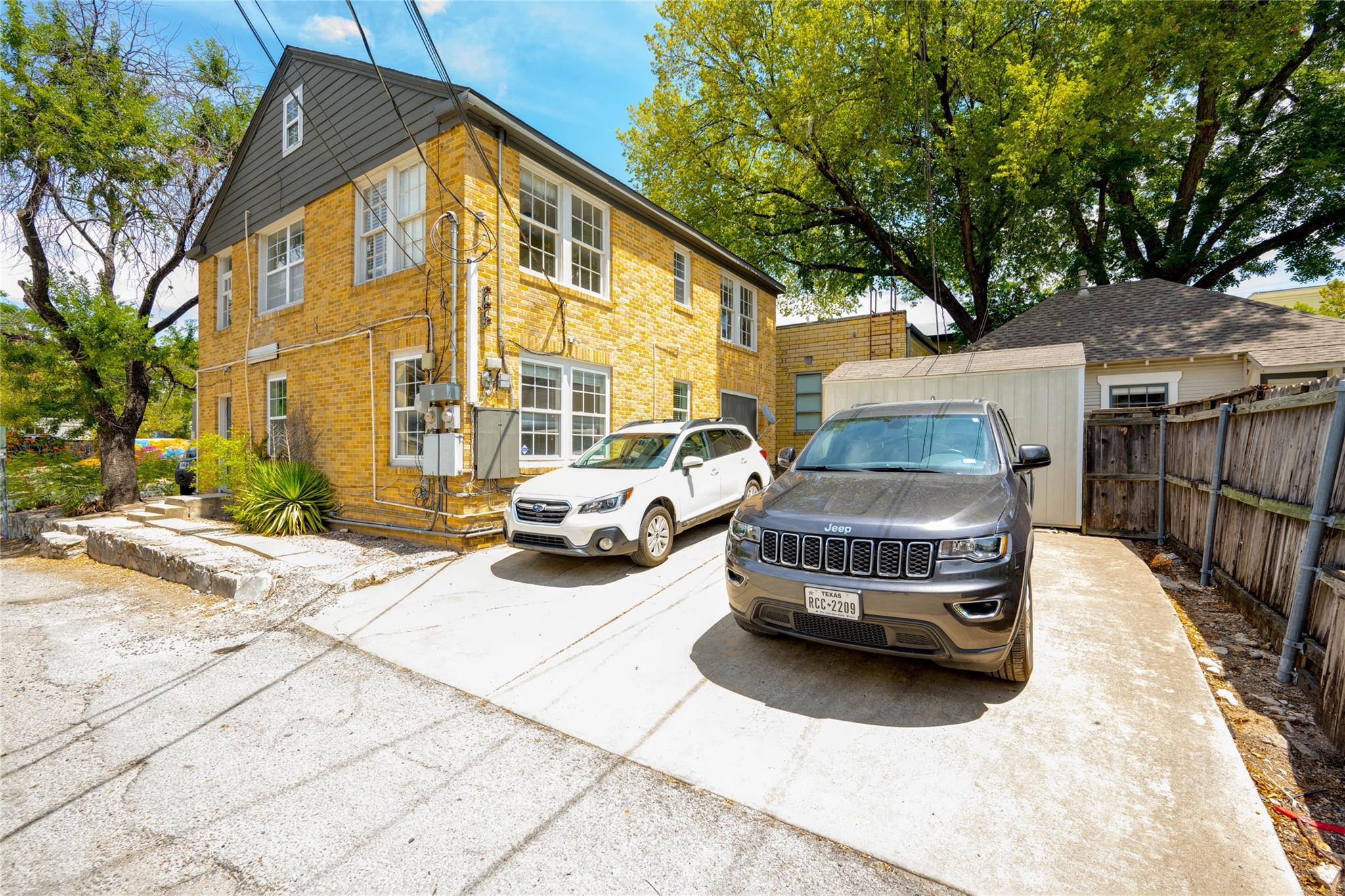 807 W 12th St # B, Austin, TX 78701