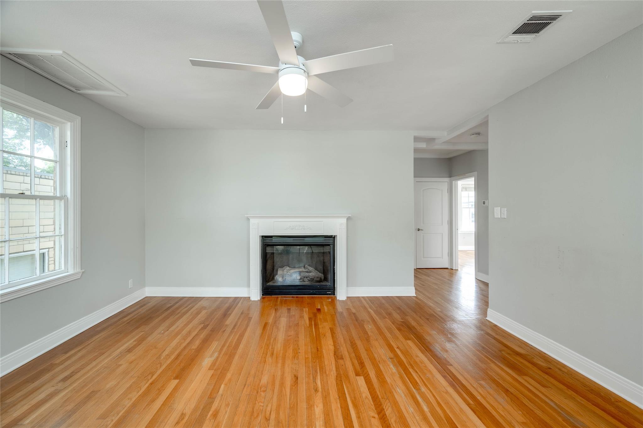 807 W 12th St # B, Austin, TX 78701