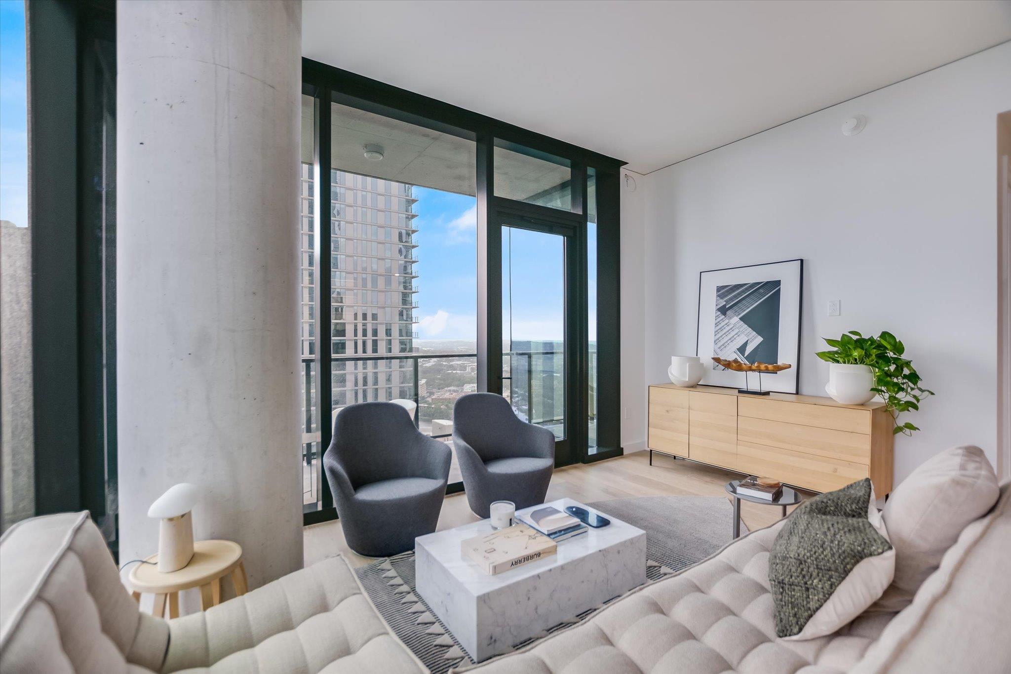 610 Davis St # 3002, Austin, TX 78701