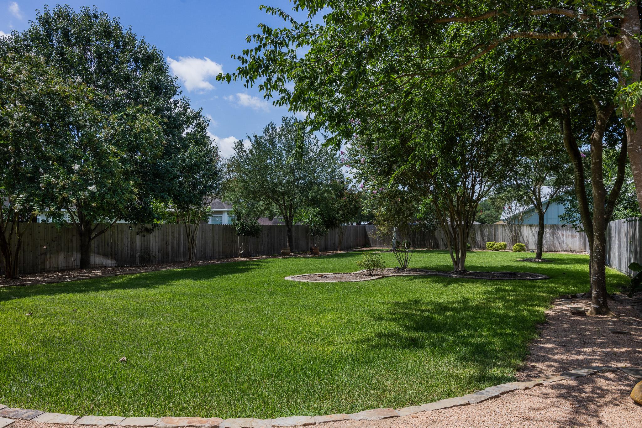 929 N Horton St, La Grange, TX 78945