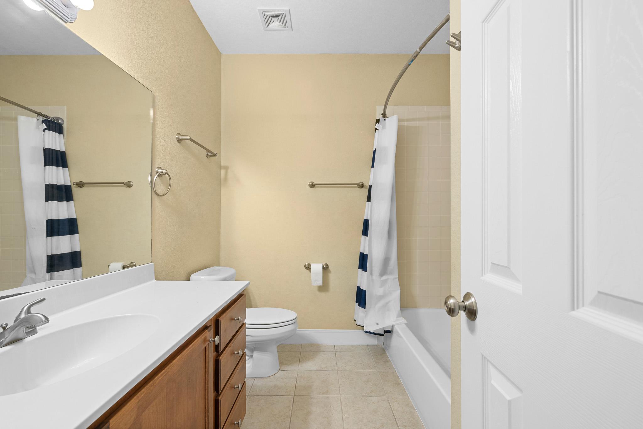 929 N Horton St, La Grange, TX 78945