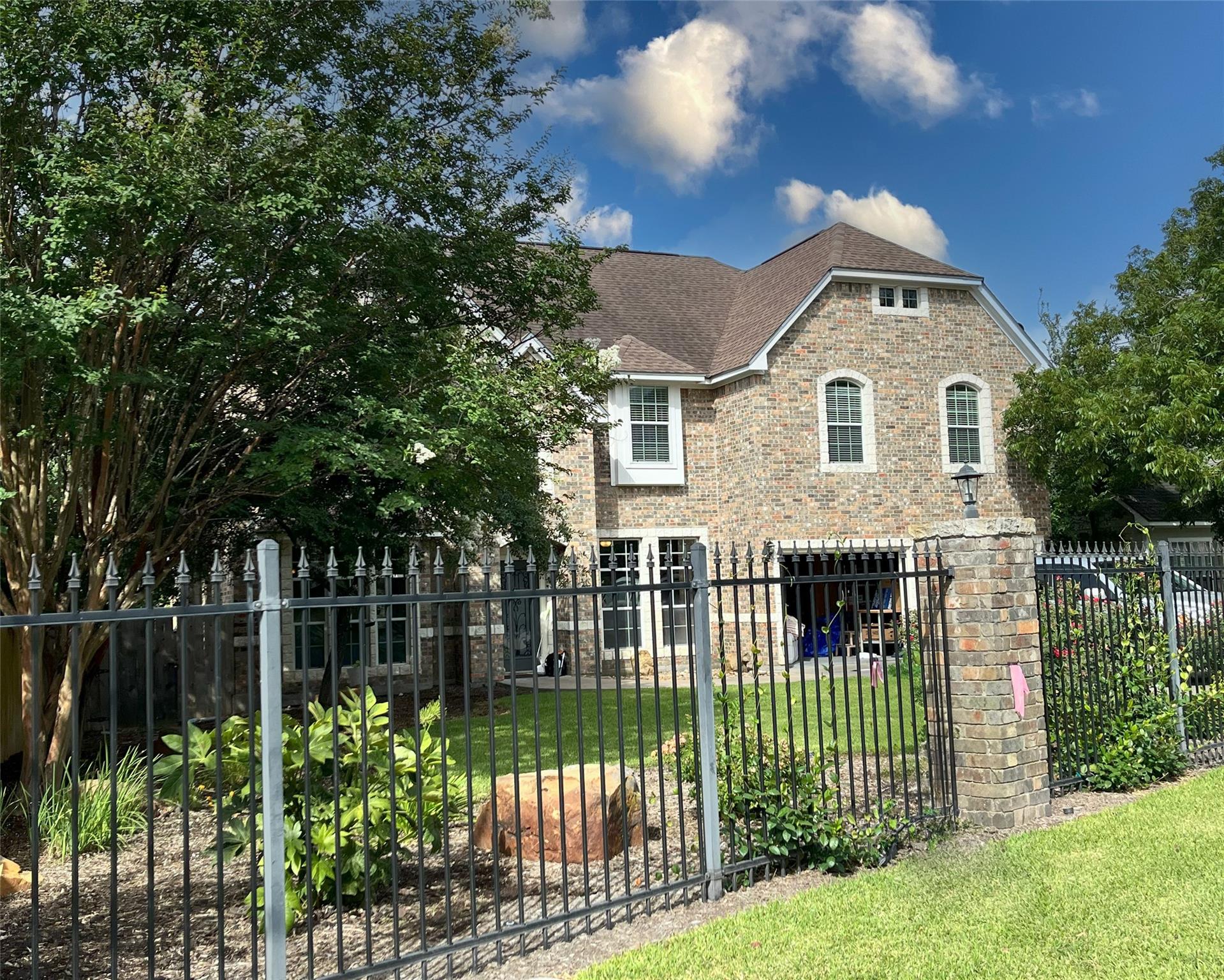 929 N Horton St, La Grange, TX 78945