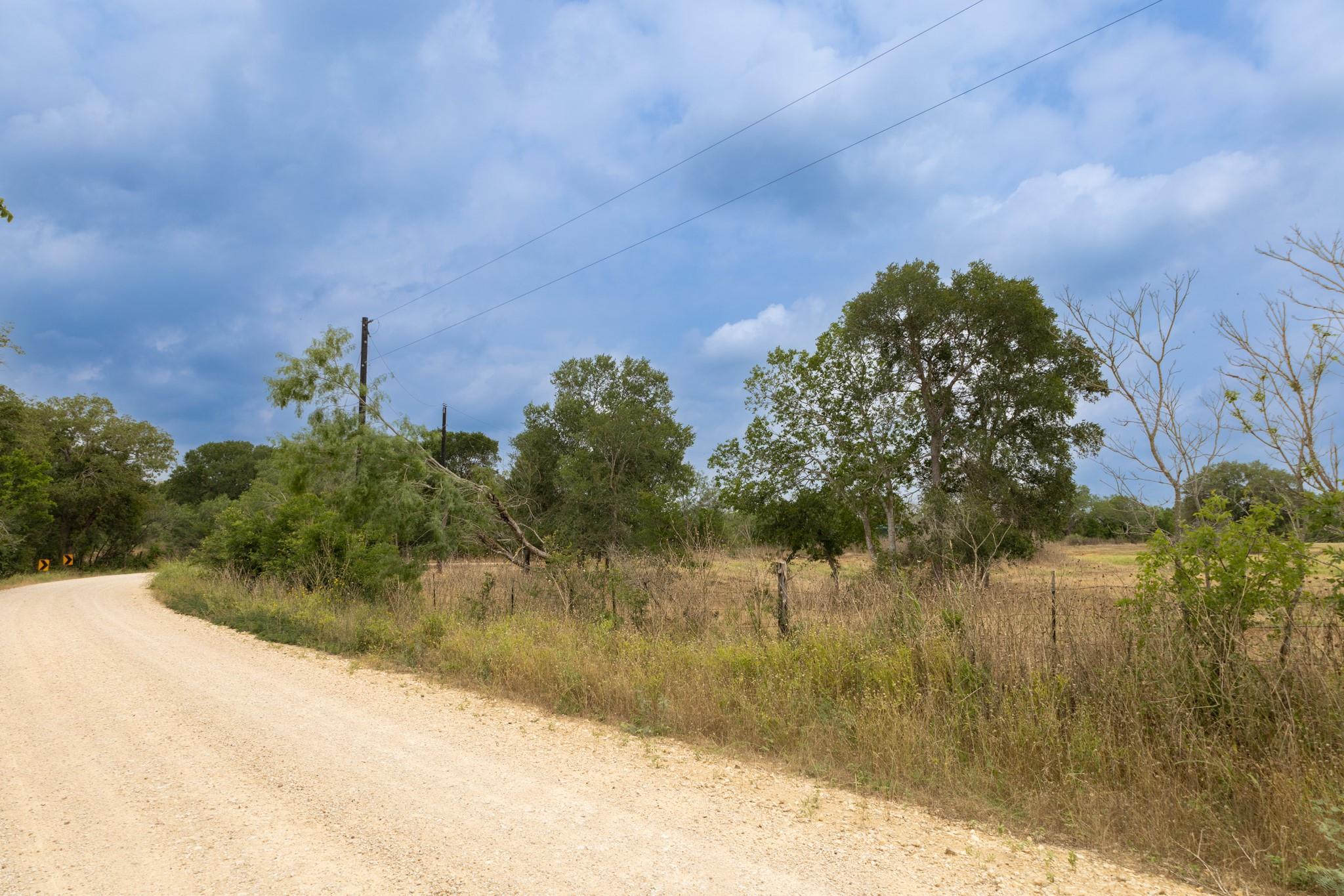 Lot 9 Tenney Creek Rd, Luling, TX 78644