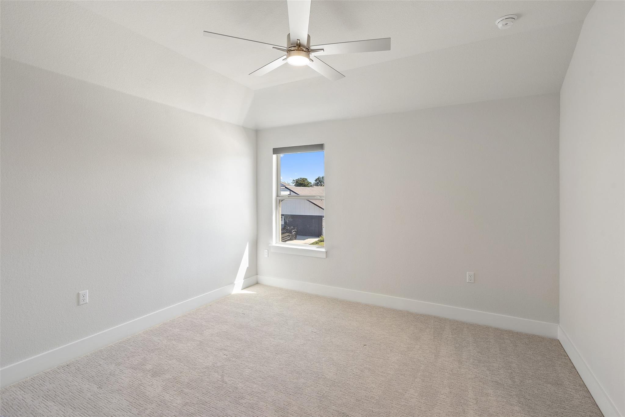 9820 Grapevine Leaf Dr, Manor, TX 78653