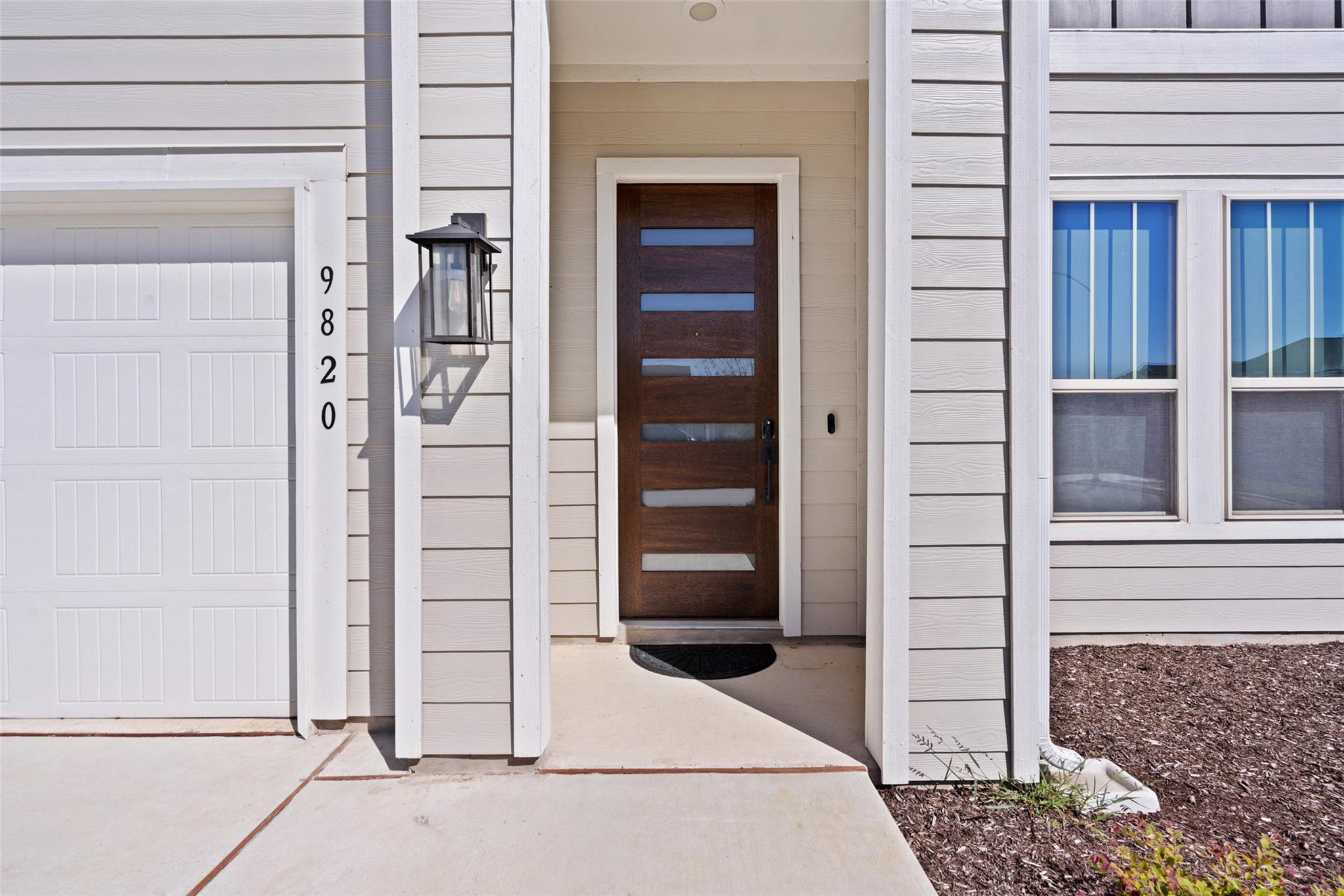 9820 Grapevine Leaf Dr, Manor, TX 78653