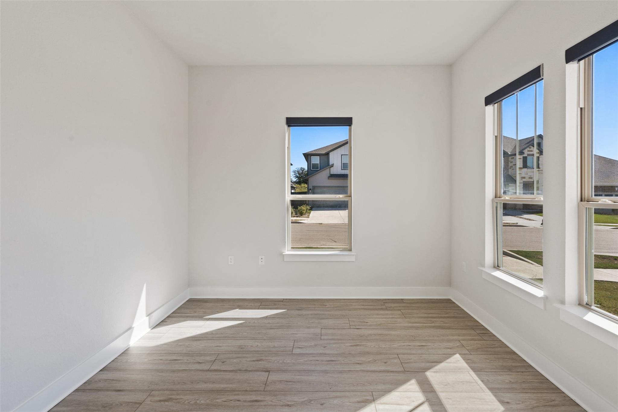 9820 Grapevine Leaf Dr, Manor, TX 78653