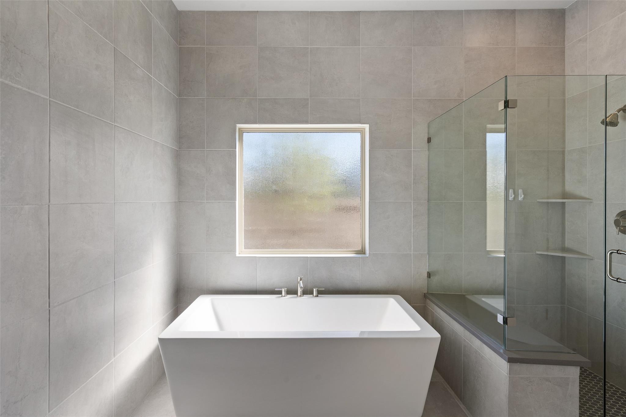 9820 Grapevine Leaf Dr, Manor, TX 78653