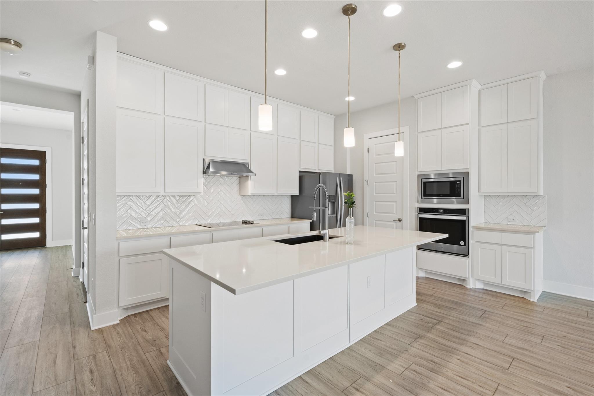 9820 Grapevine Leaf Dr, Manor, TX 78653