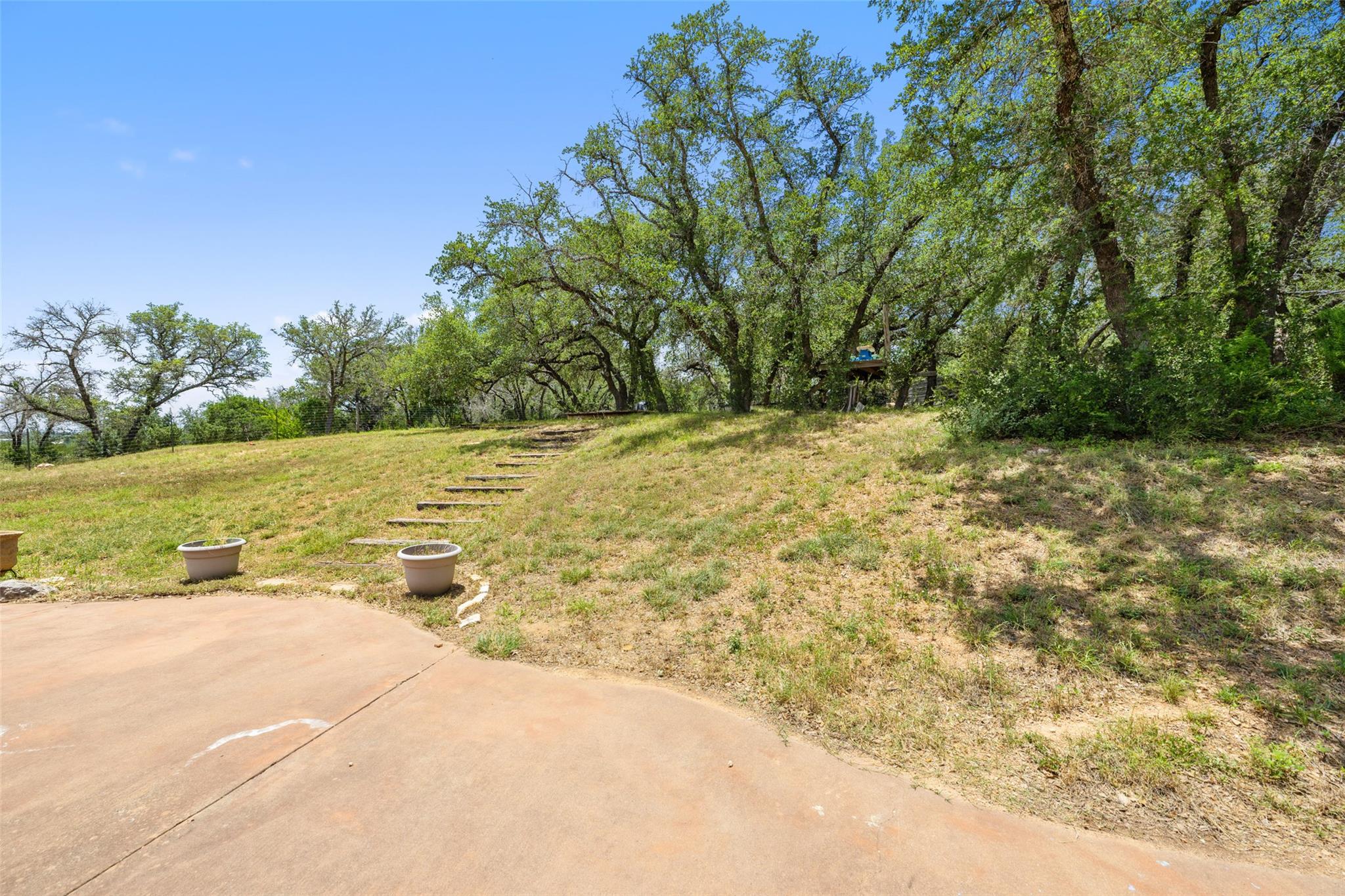23809 Oscar Rd, Spicewood, TX 78669