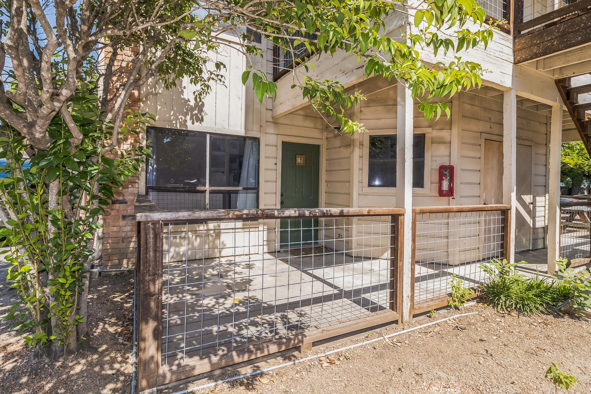 421 W San Antonio St # H1, San Marcos, TX 78666