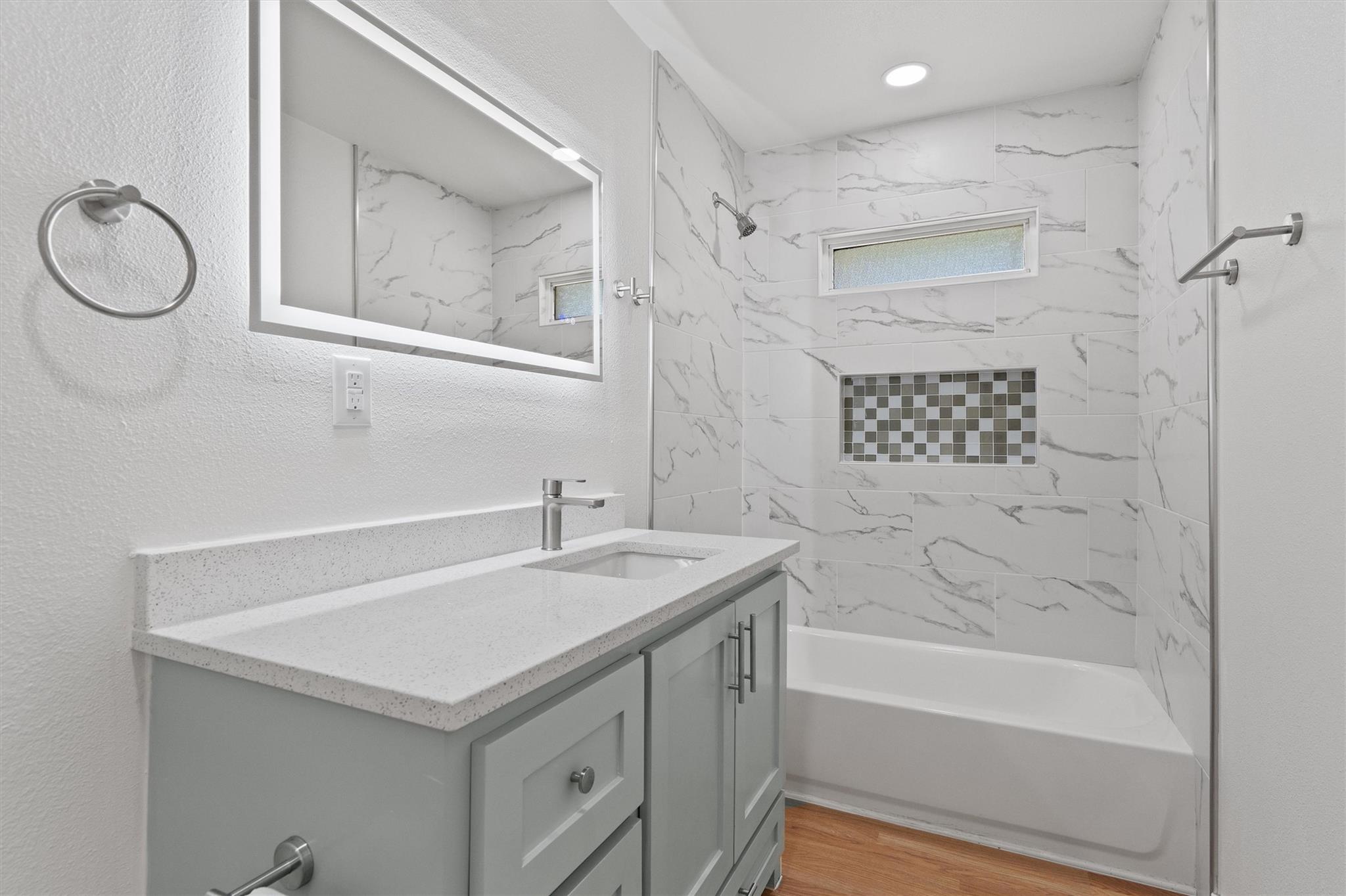 115 Sycamore St, Luling, TX 78648