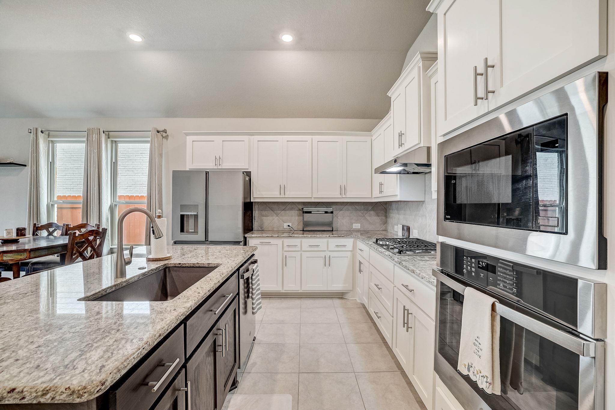 175 Bonham Cv, Dripping Springs, TX 78620
