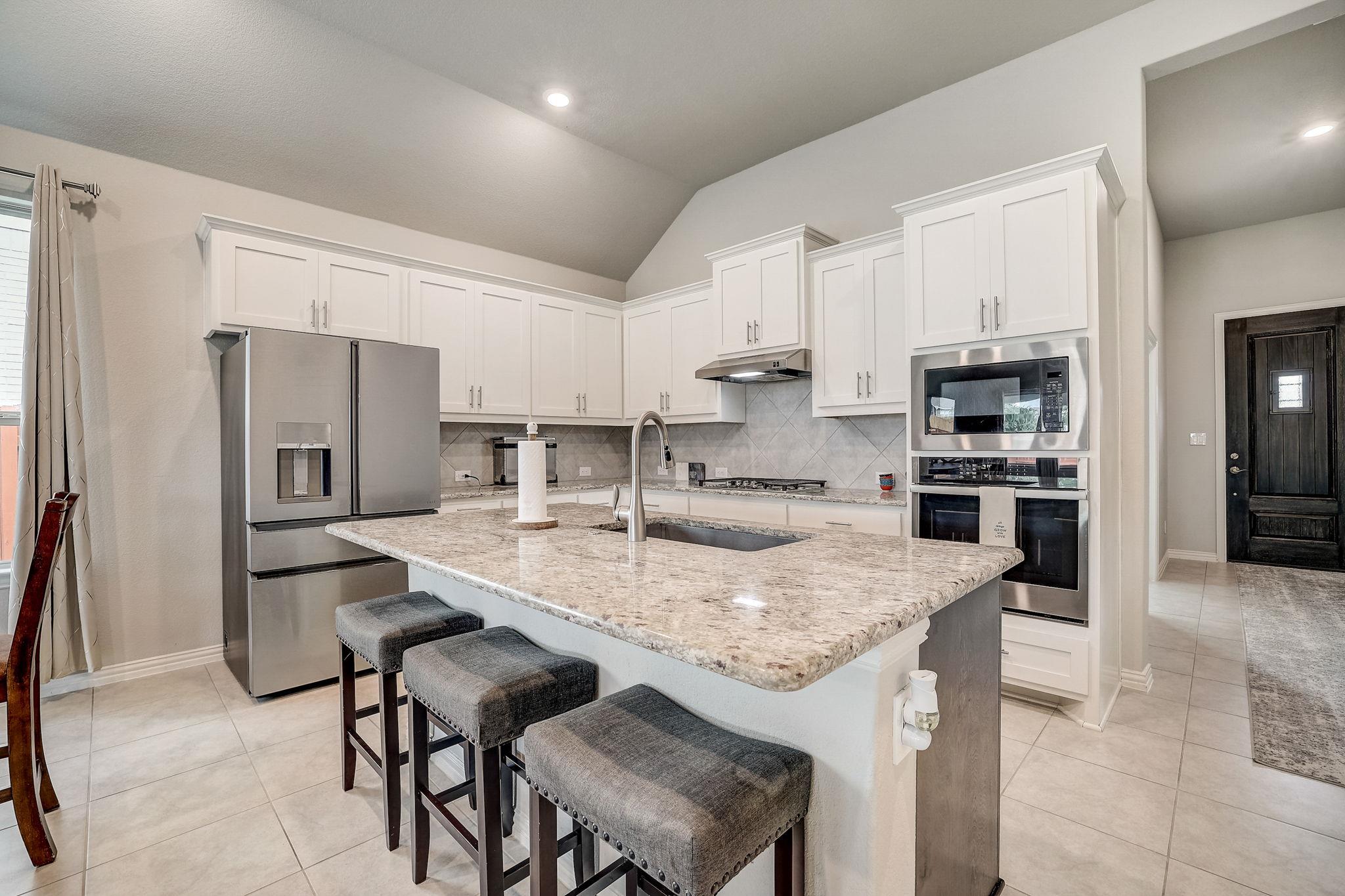 175 Bonham Cv, Dripping Springs, TX 78620