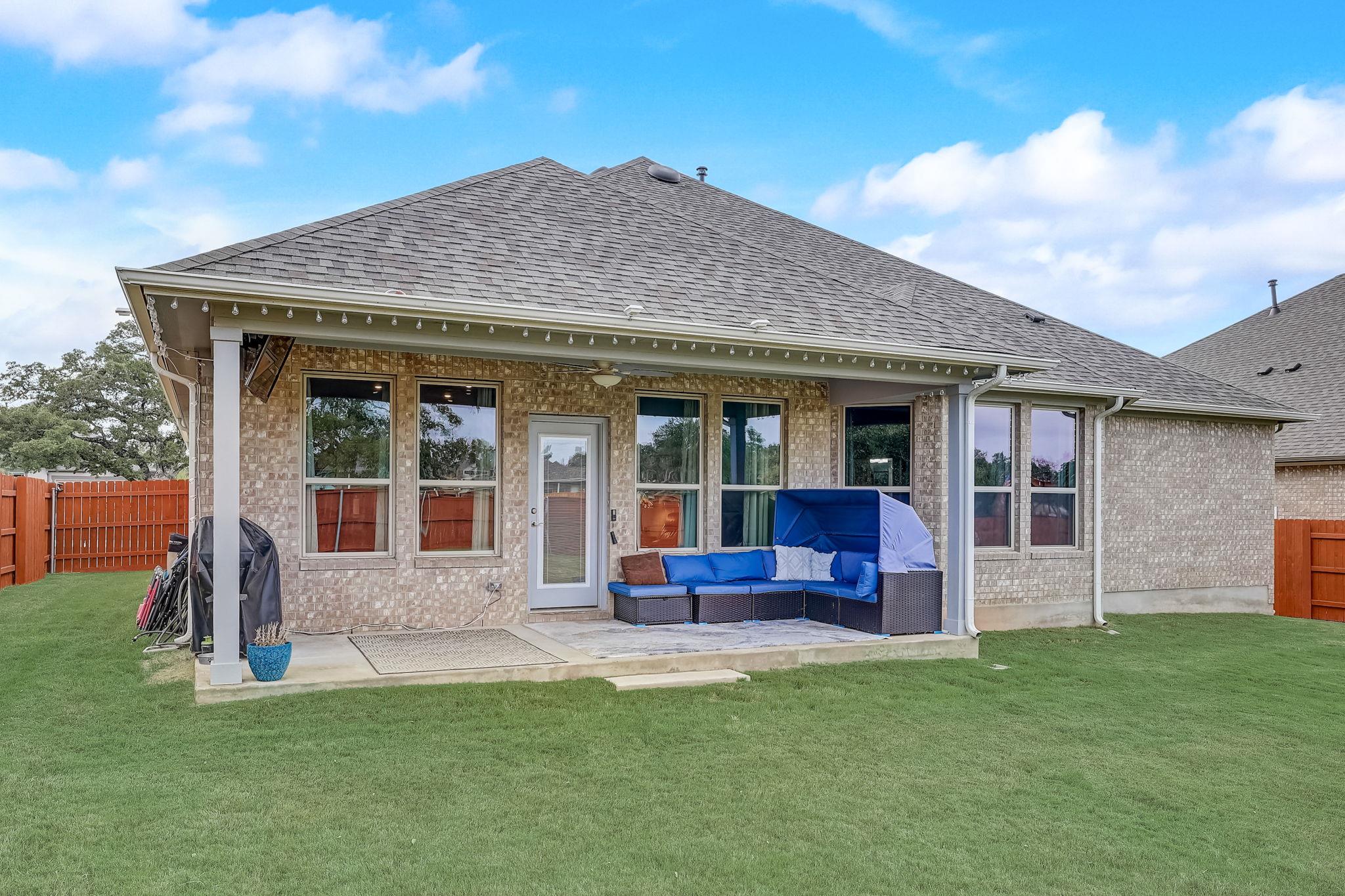 175 Bonham Cv, Dripping Springs, TX 78620