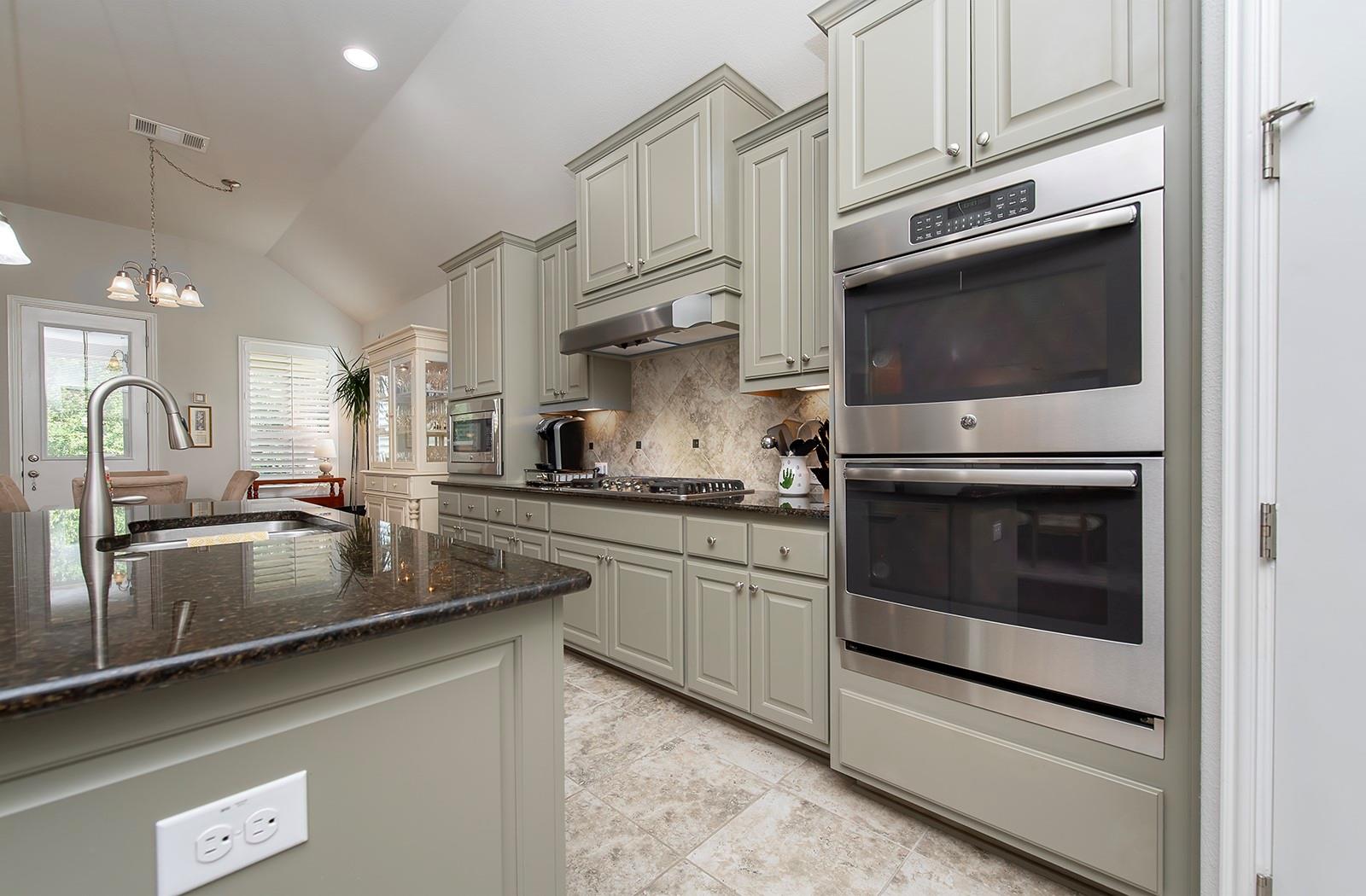1813 Cherry Glade Trl, Georgetown, TX 78628