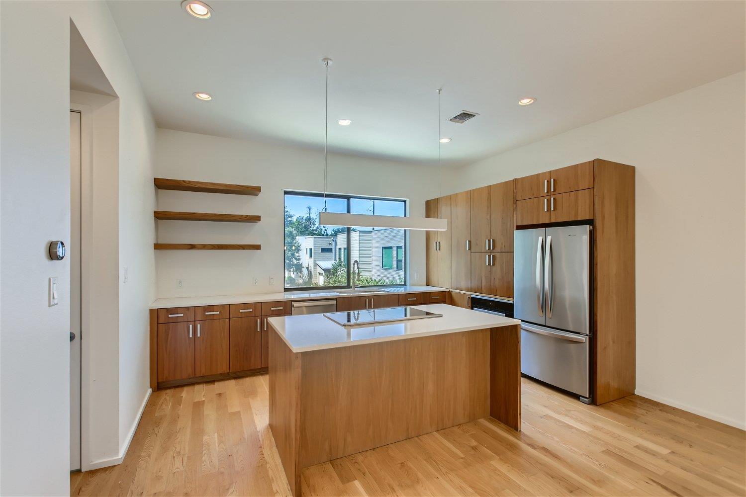 707 Cardinal Ln # L2, Austin, TX 78704