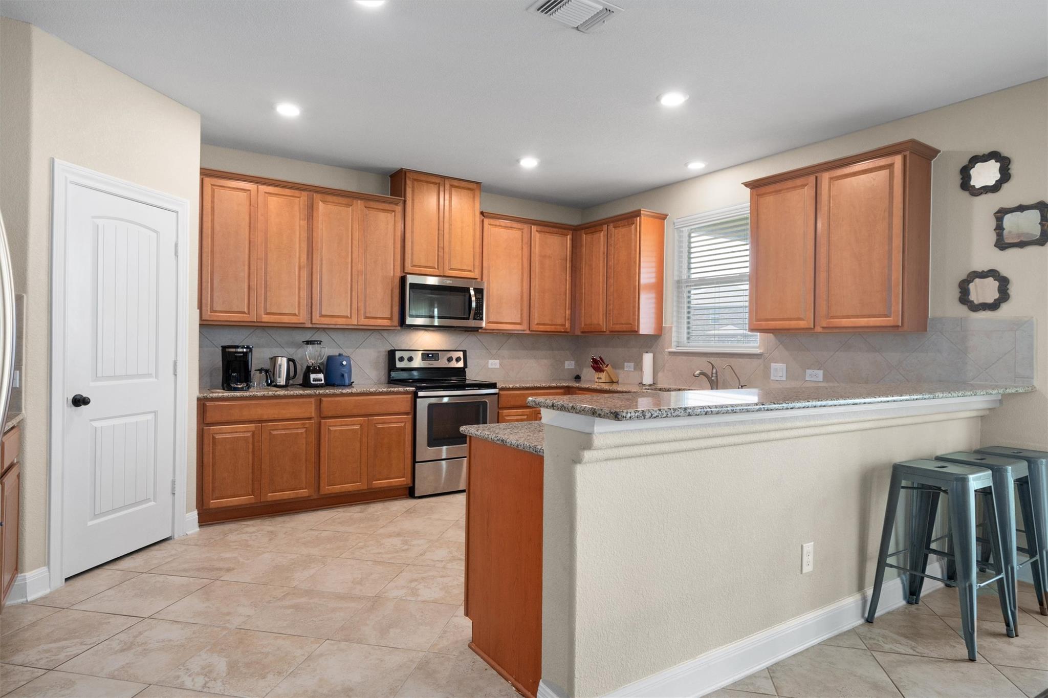 13733 James Garfield St, Manor, TX 78653