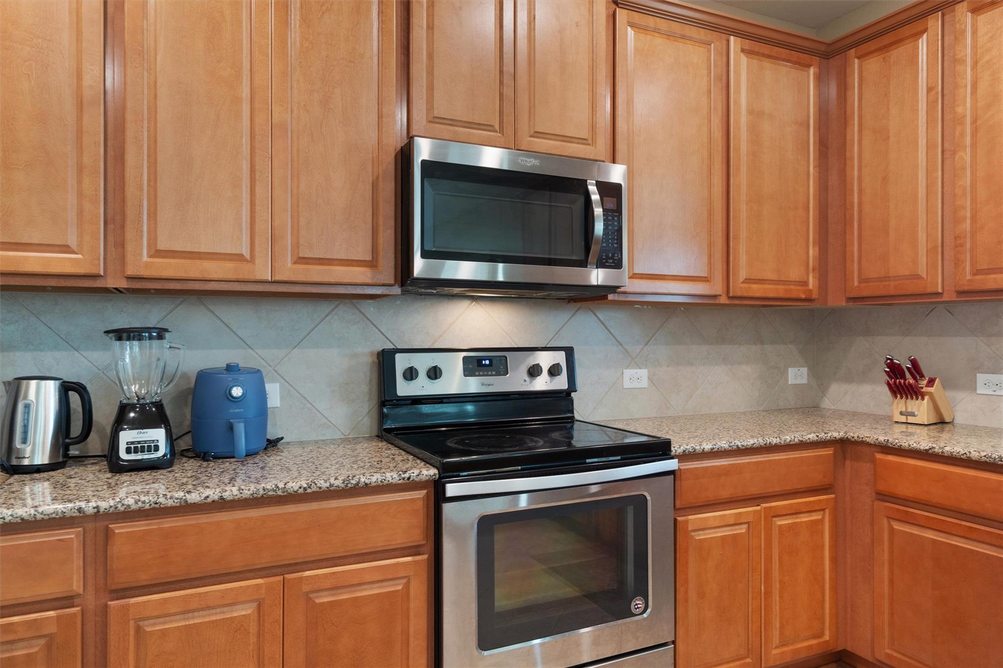 13733 James Garfield St, Manor, TX 78653