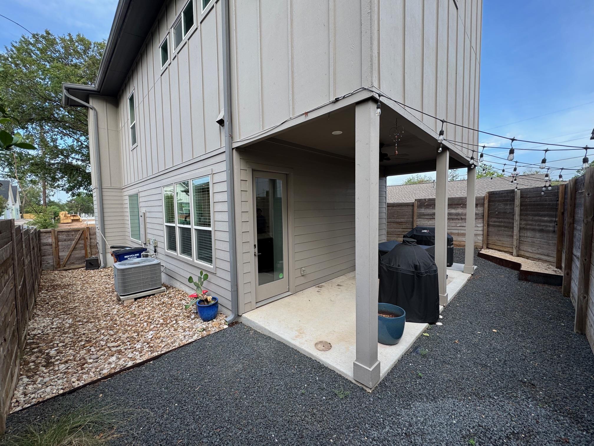 4802 Santa Anna St # 1, Austin, TX 78721