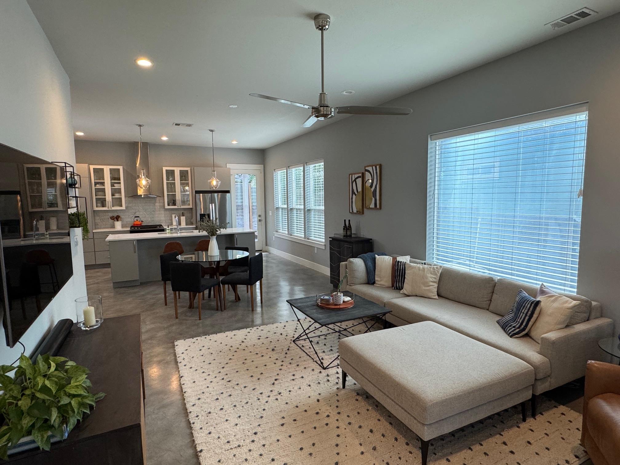 4802 Santa Anna St # 1, Austin, TX 78721