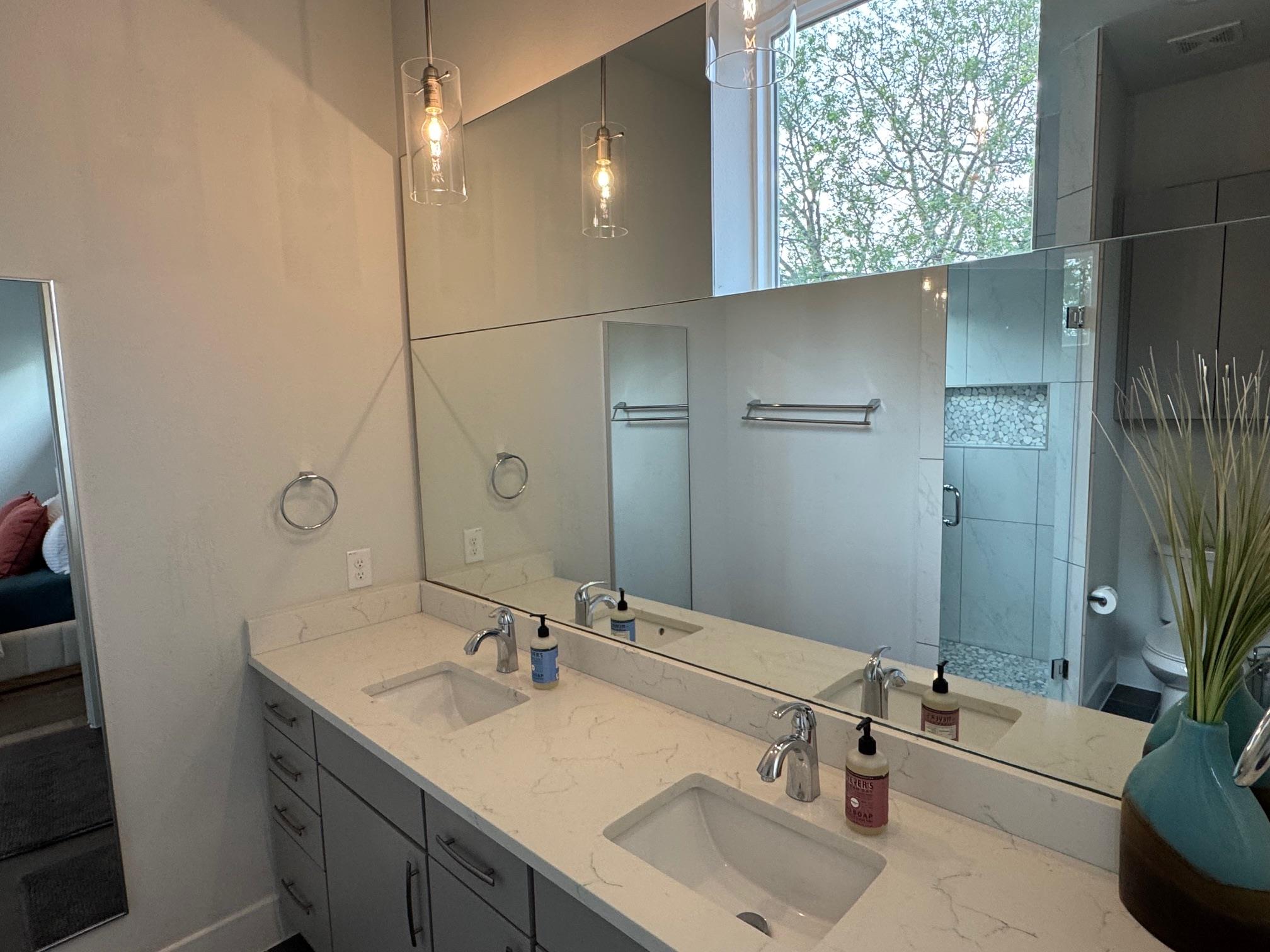 4802 Santa Anna St # 1, Austin, TX 78721