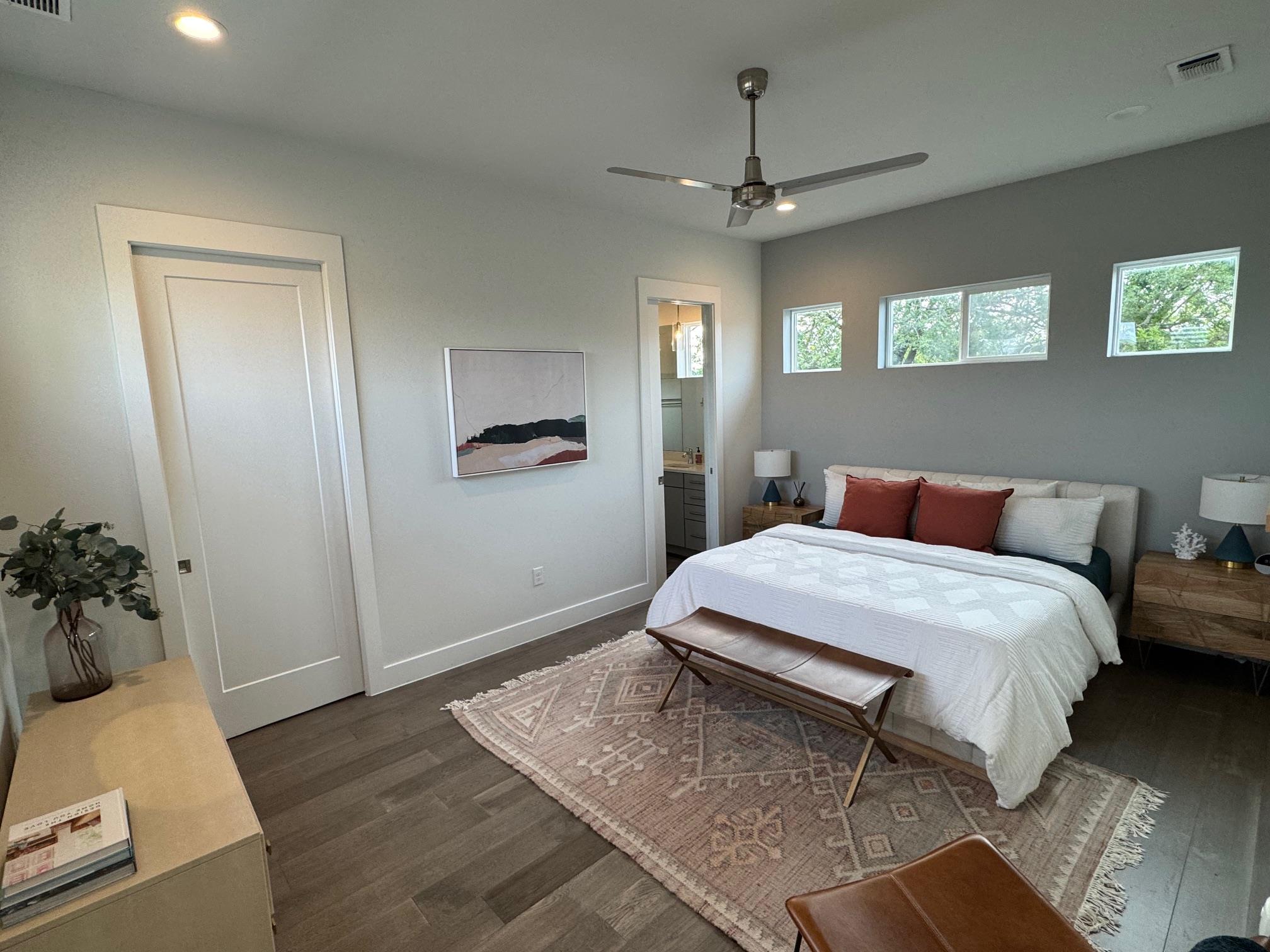4802 Santa Anna St # 1, Austin, TX 78721
