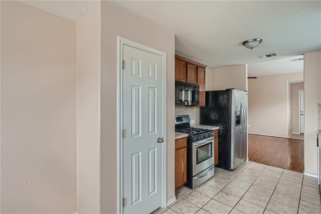 160 Wildfire Cv, Buda, TX 78610