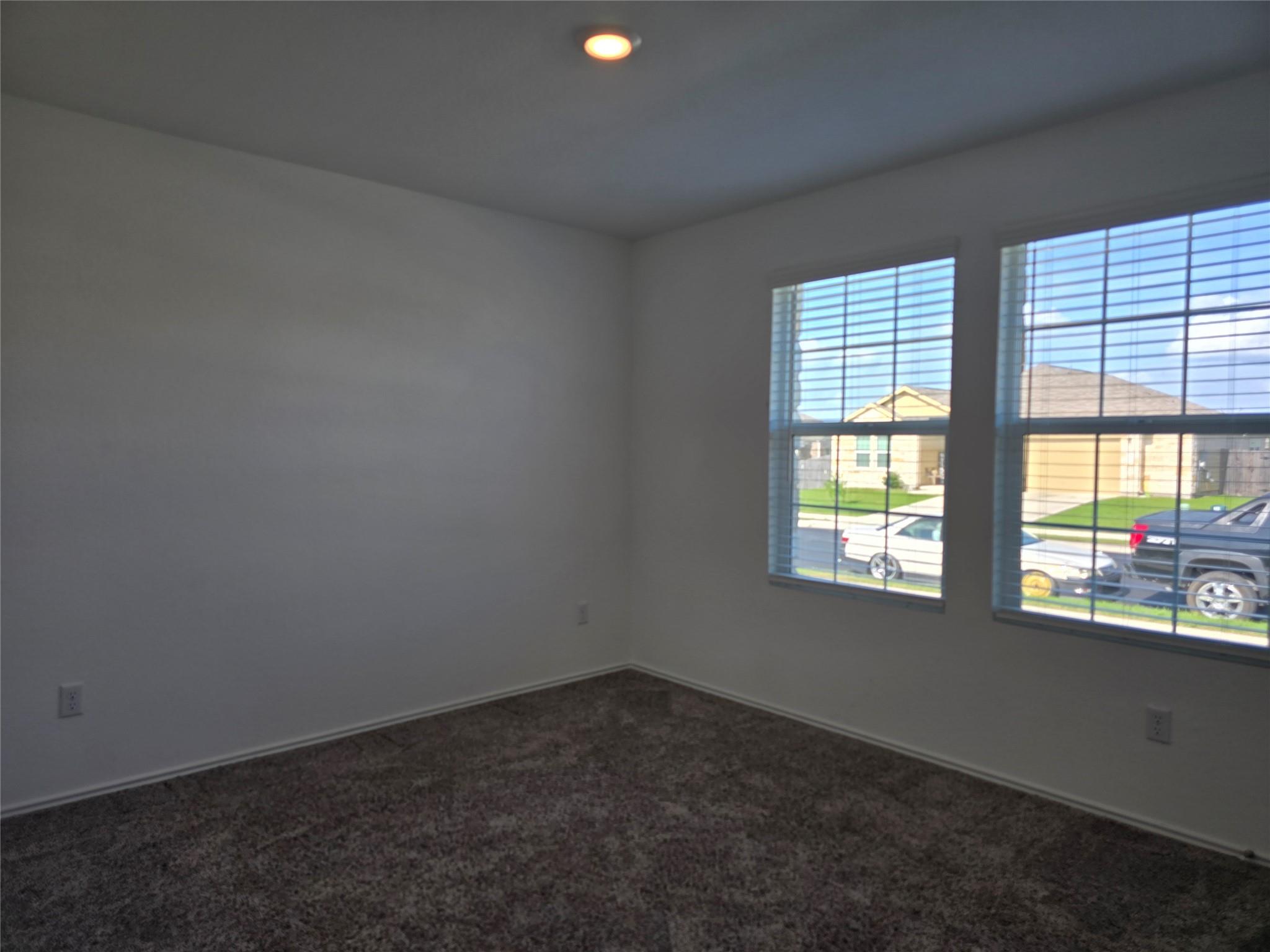 109 Mountain Maple St, Hutto, TX 78634