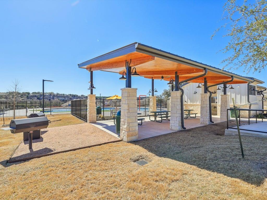 129 Bruin Paw Dr, Georgetown, TX 78628