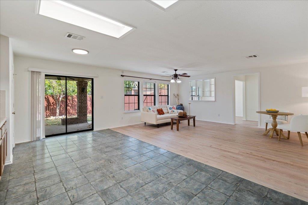 708 Yosemite Trl, Taylor, TX 76574