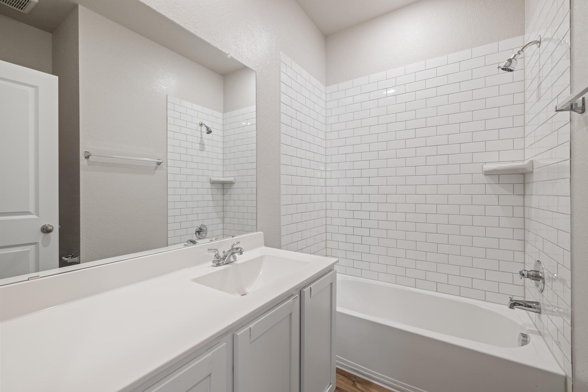 301 Timber Brook Dr, Hutto, TX 78634