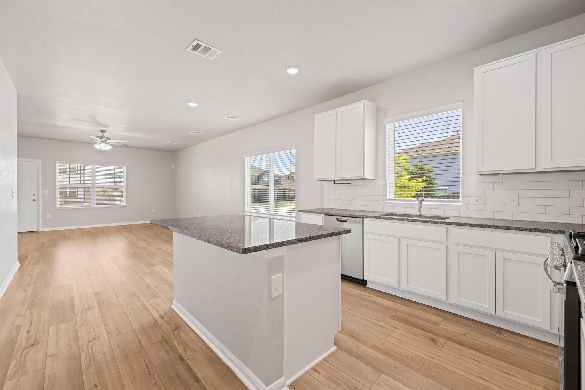 301 Timber Brook Dr, Hutto, TX 78634