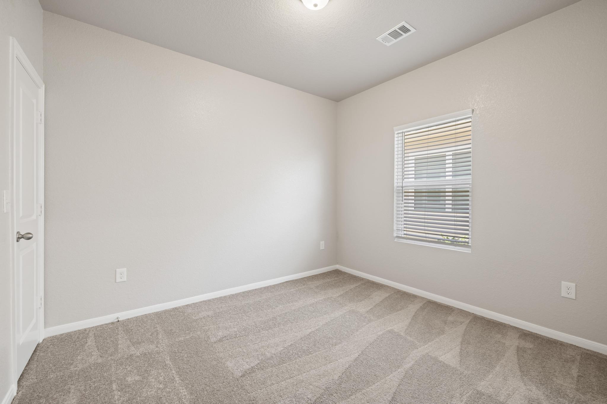 301 Timber Brook Dr, Hutto, TX 78634