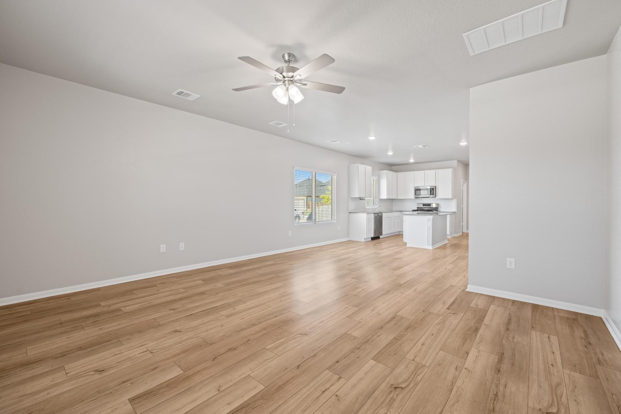 301 Timber Brook Dr, Hutto, TX 78634