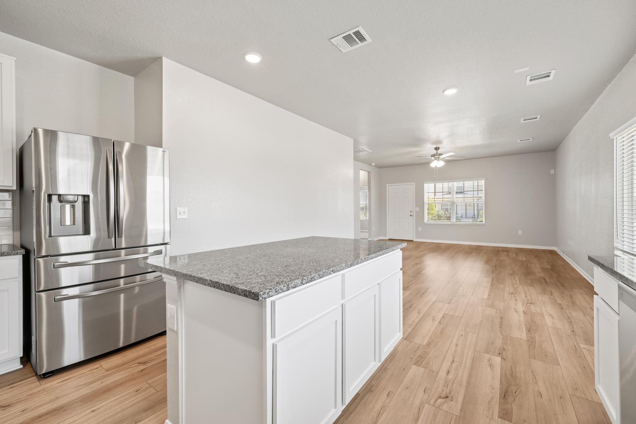 301 Timber Brook Dr, Hutto, TX 78634