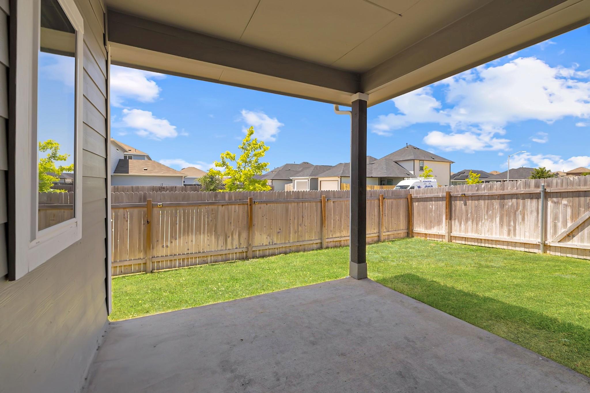 301 Timber Brook Dr, Hutto, TX 78634