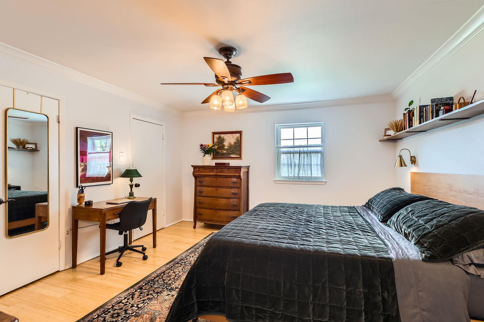227 Crest Circle Dr, San Marcos, TX 78666