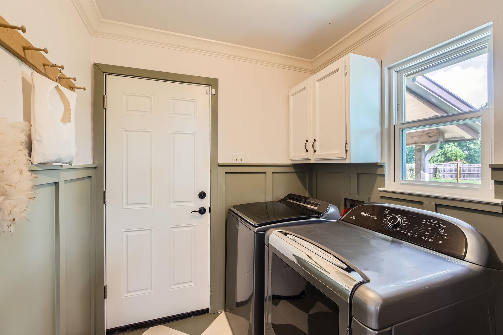 227 Crest Circle Dr, San Marcos, TX 78666