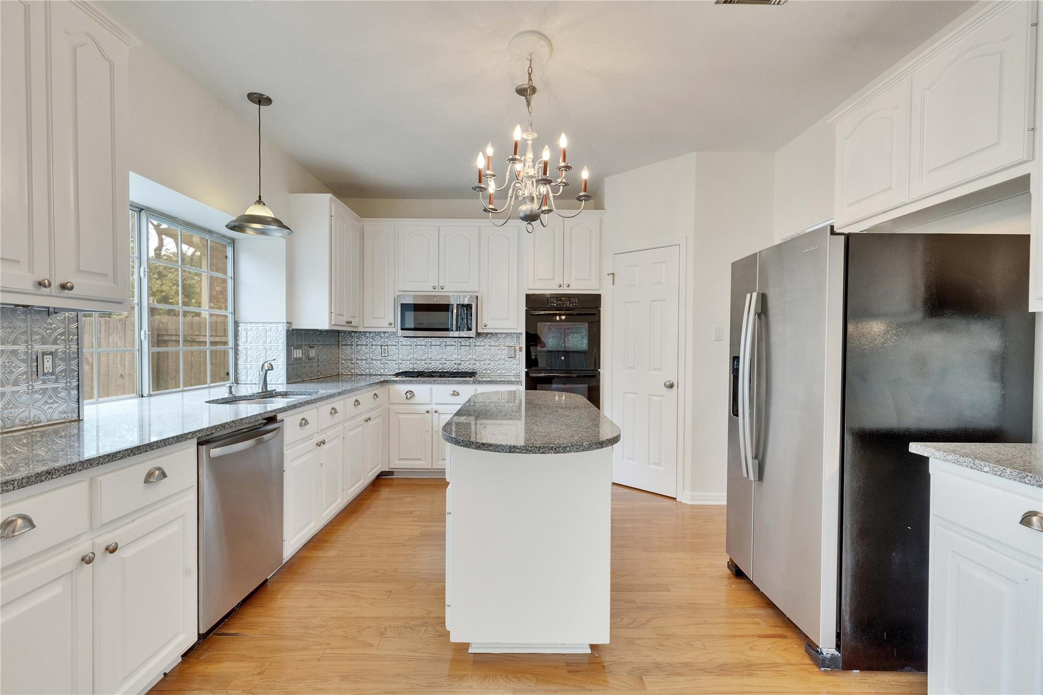5407 Merrywing Cir, Austin, TX 78730