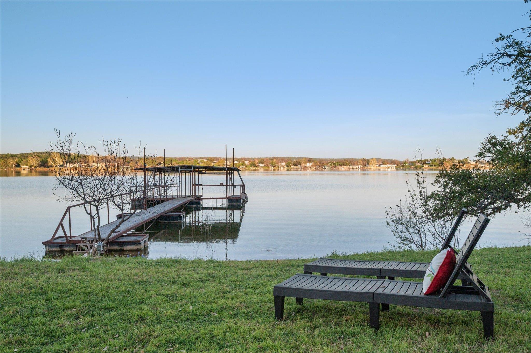 210 Lake Loop, Tow, TX 78672