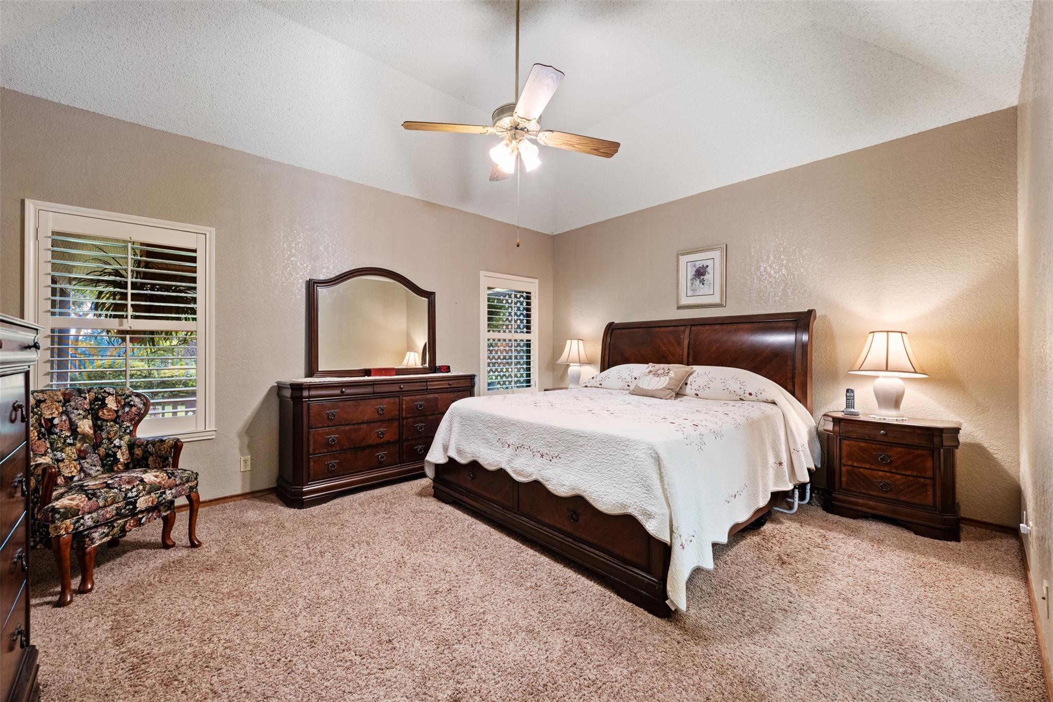 713 Mountain View Dr, San Marcos, TX 78666