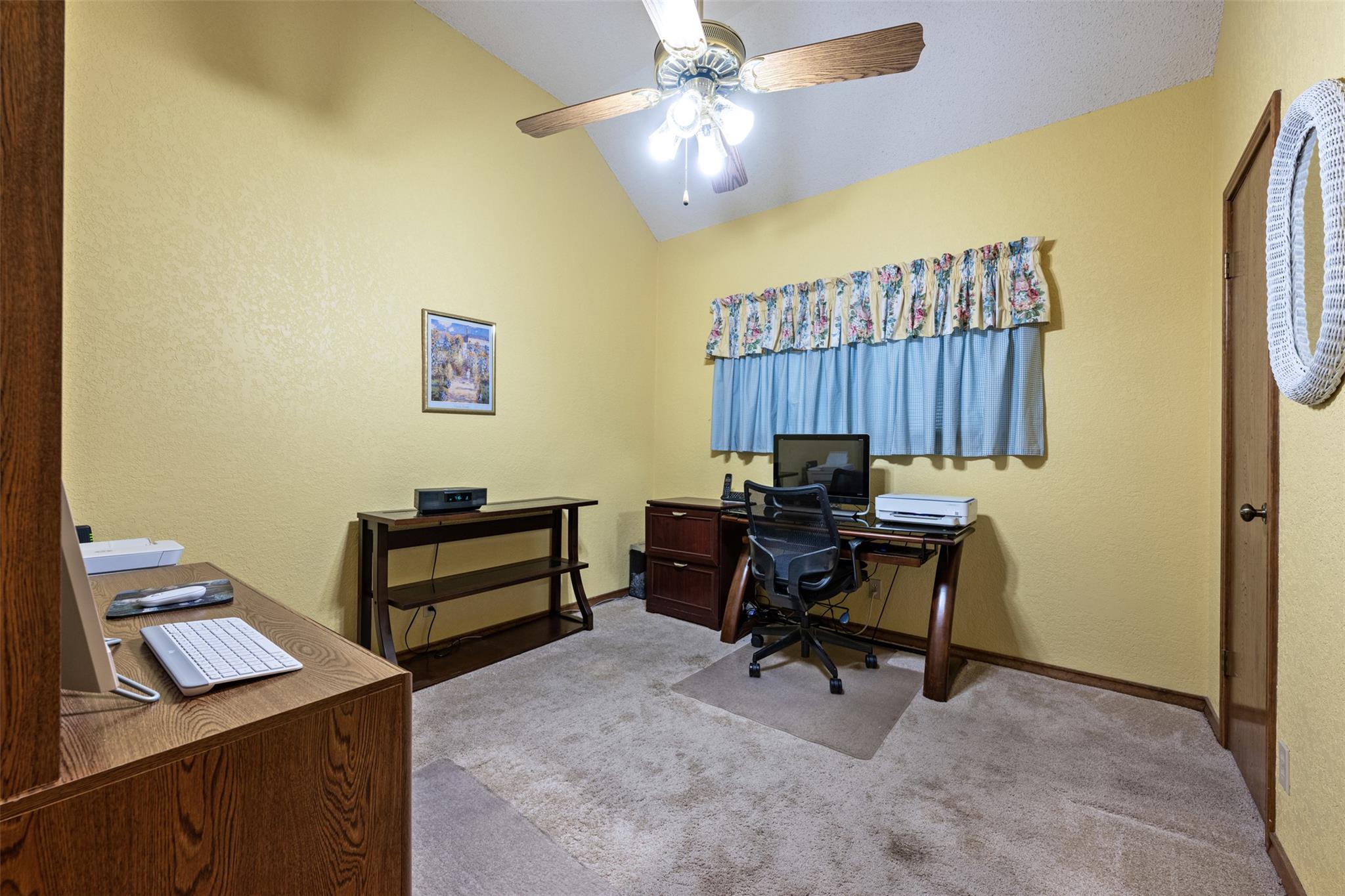 713 Mountain View Dr, San Marcos, TX 78666