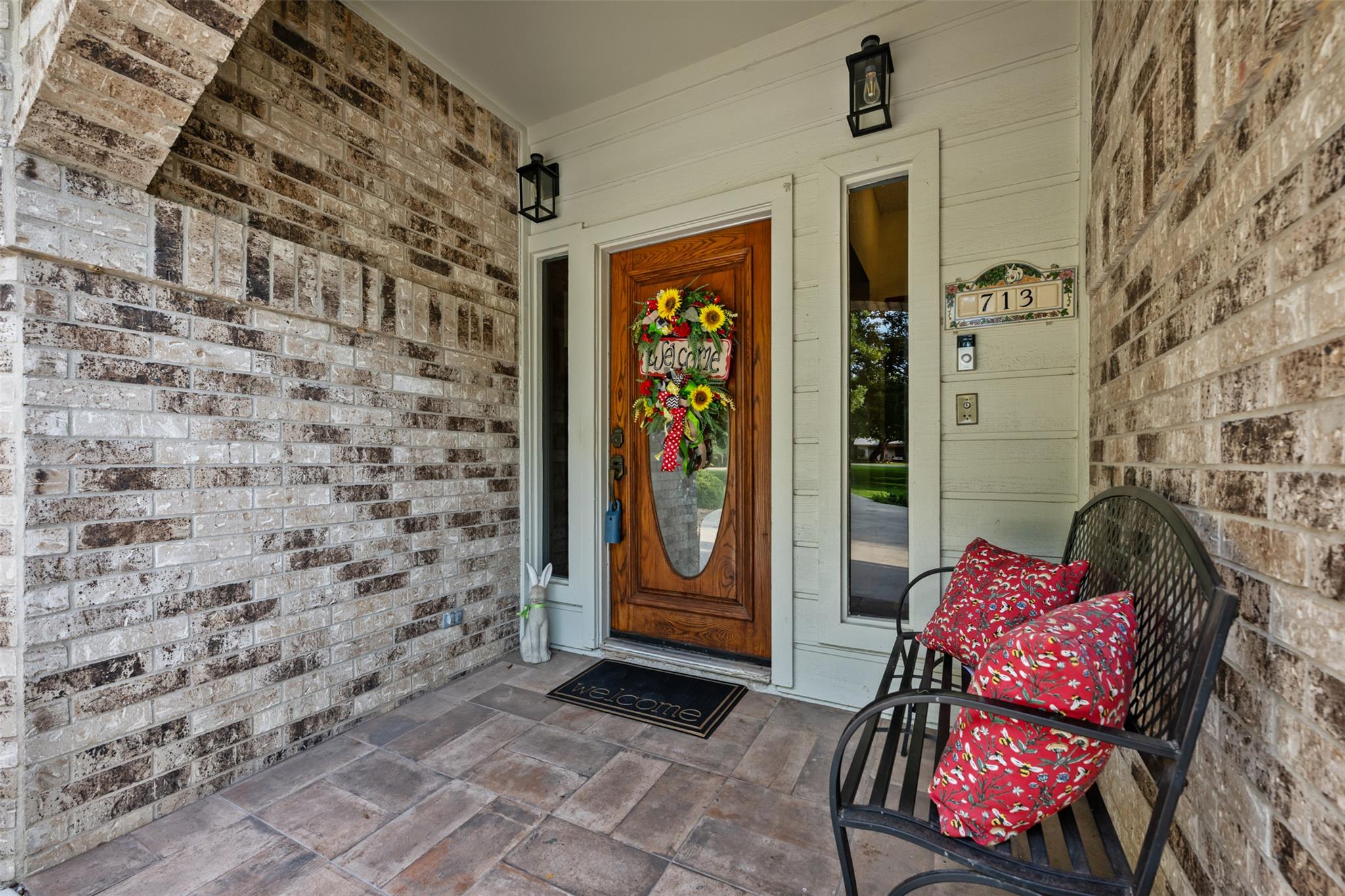713 Mountain View Dr, San Marcos, TX 78666
