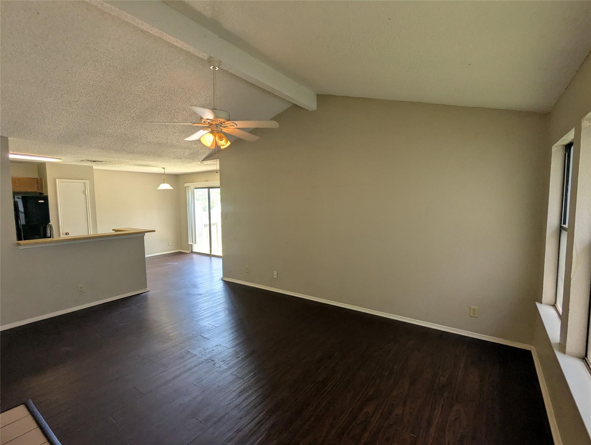 1204 Greenbriar Loop, Round Rock, TX 78664