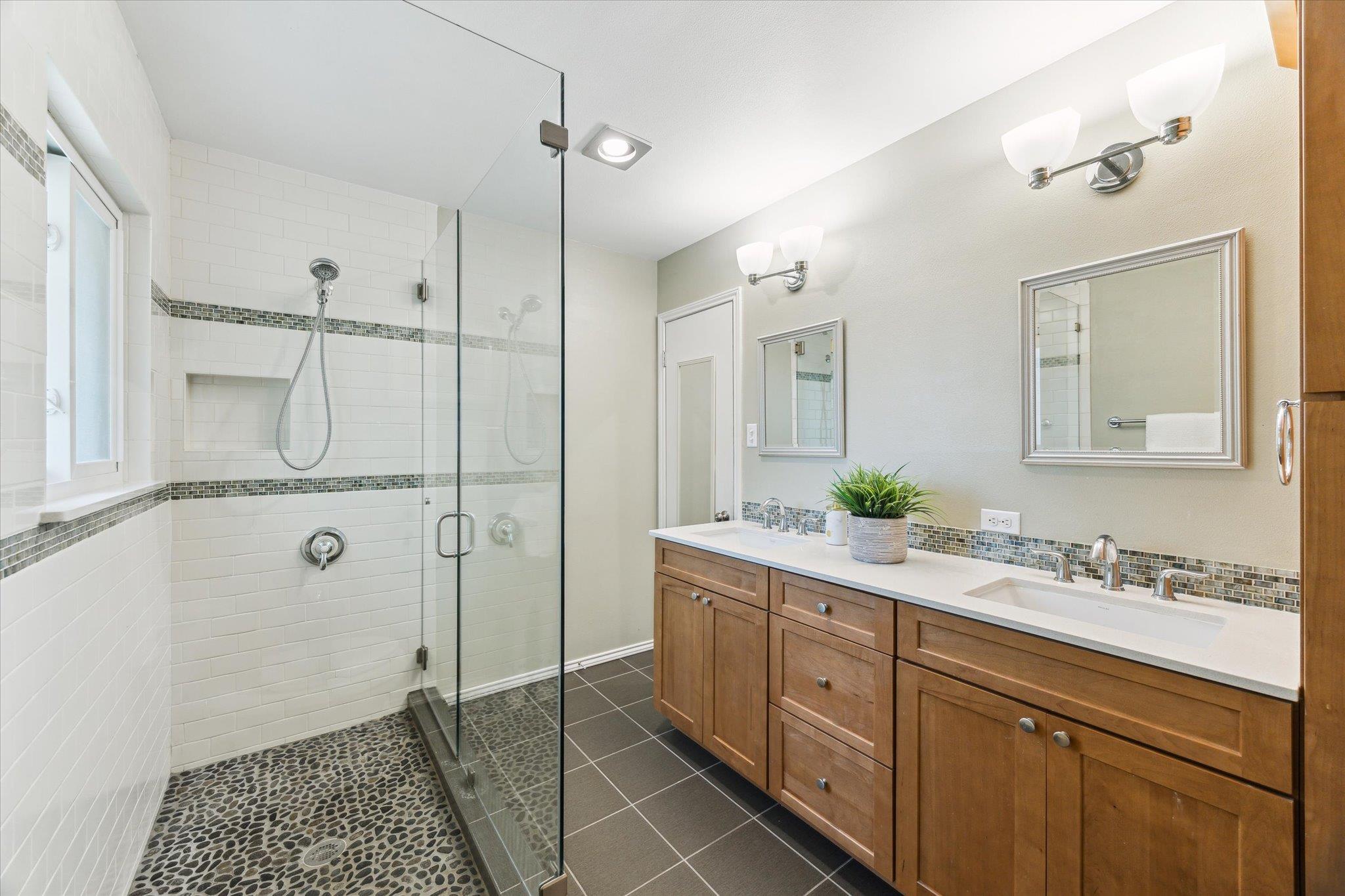 7604 Chimney Cors, Austin, TX 78731