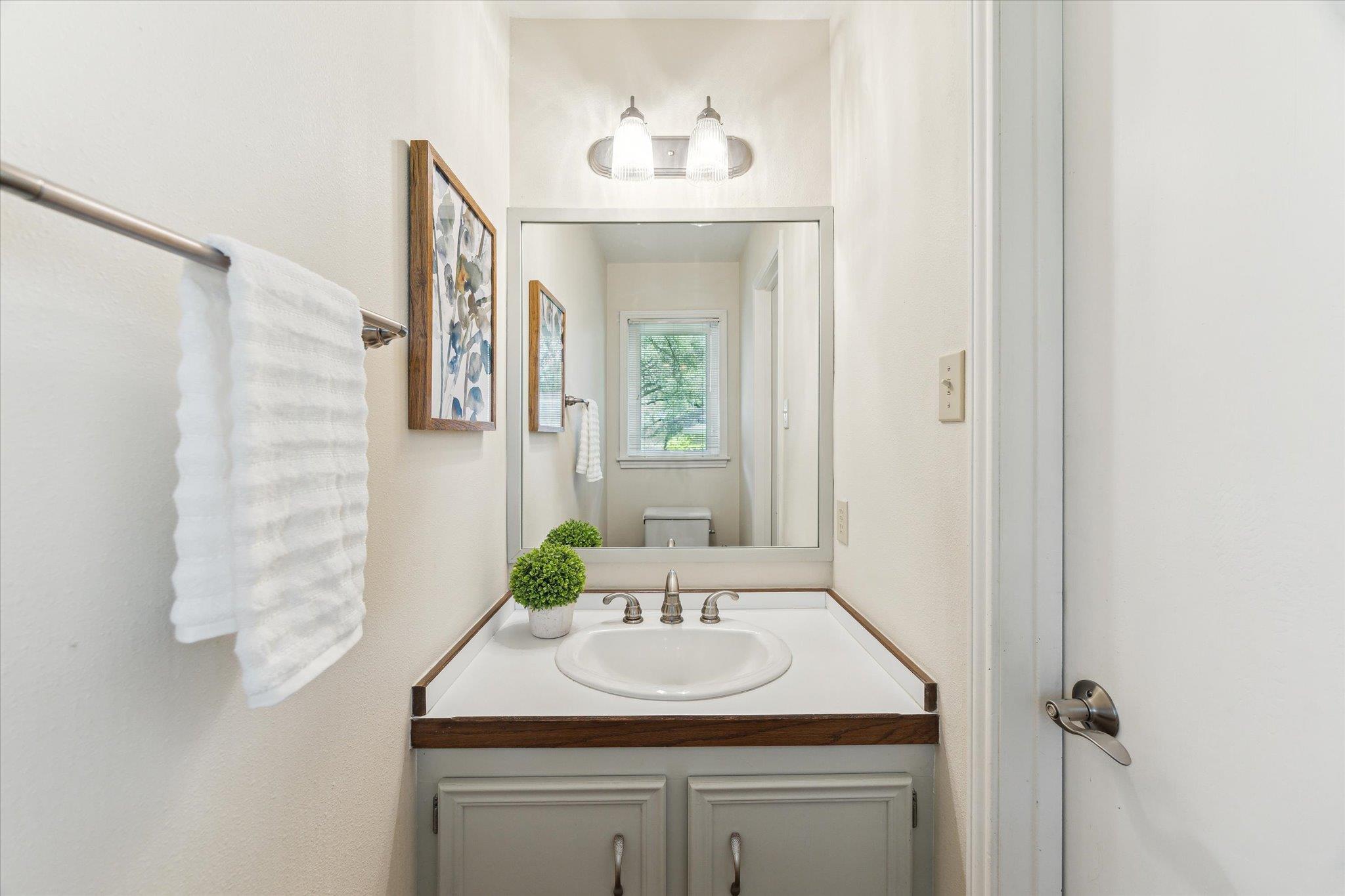 7604 Chimney Cors, Austin, TX 78731