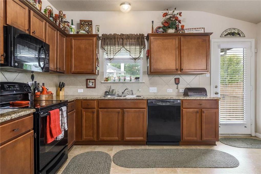 408 Comal Run, Hutto, TX 78634