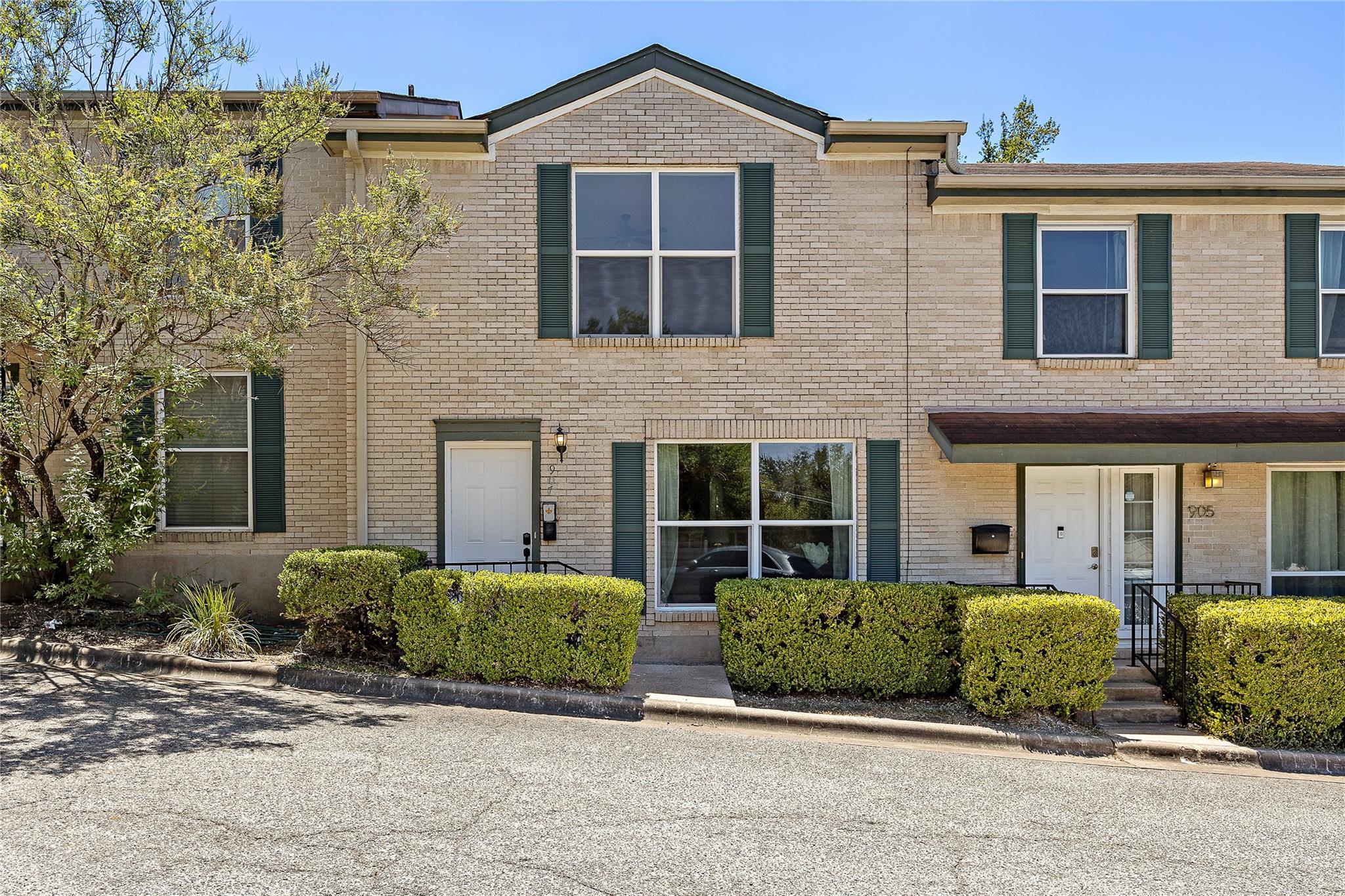 907 E Oltorf St, Austin, TX 78704