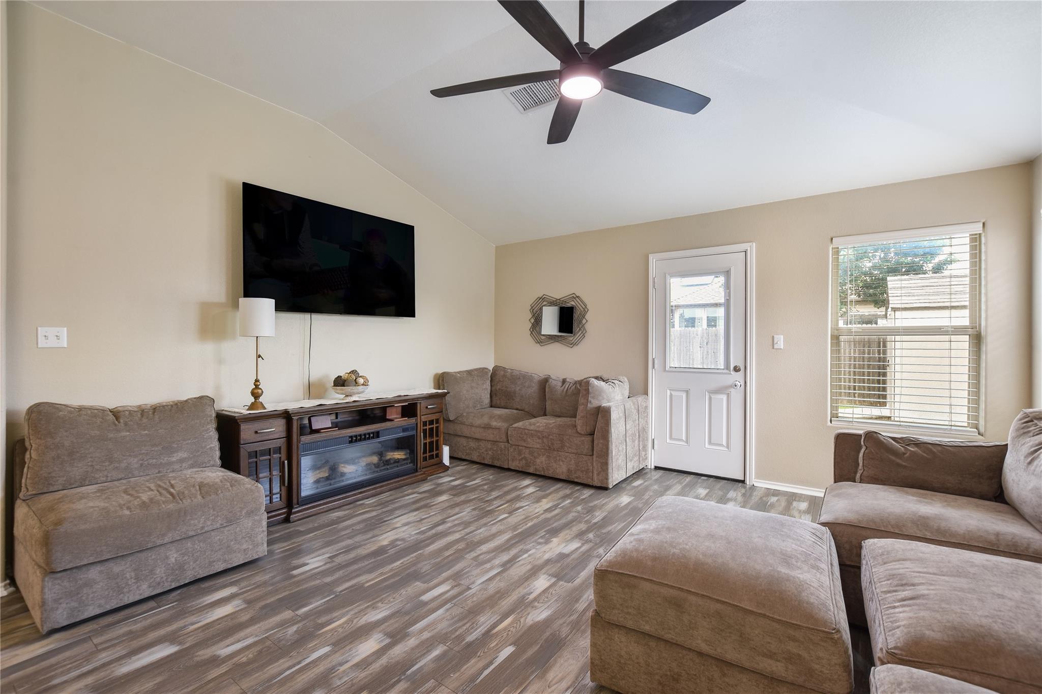 16809 Bridgefarmer Blvd, Pflugerville, TX 78660